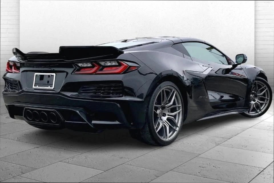 2023 Chevrolet Corvette C8 Z06 - Image 8 of 16