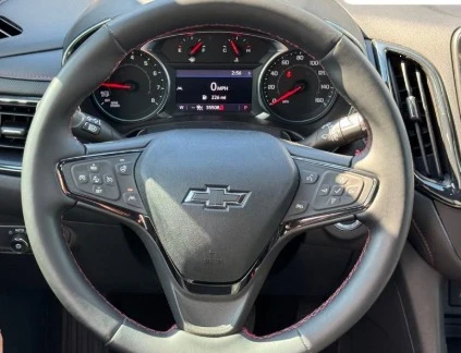 2023 Chevrolet Equinox - Image 8 of 13