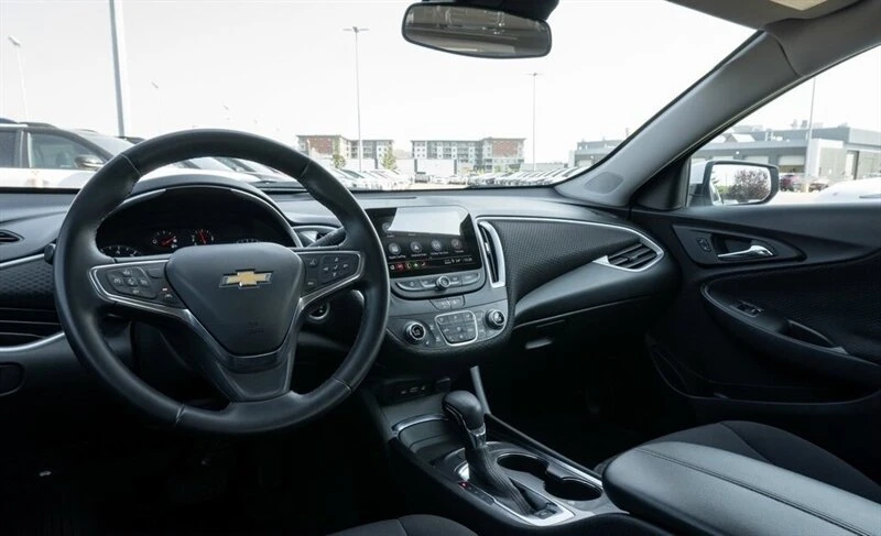 2023 Chevrolet Malibu - Image 10 of 19