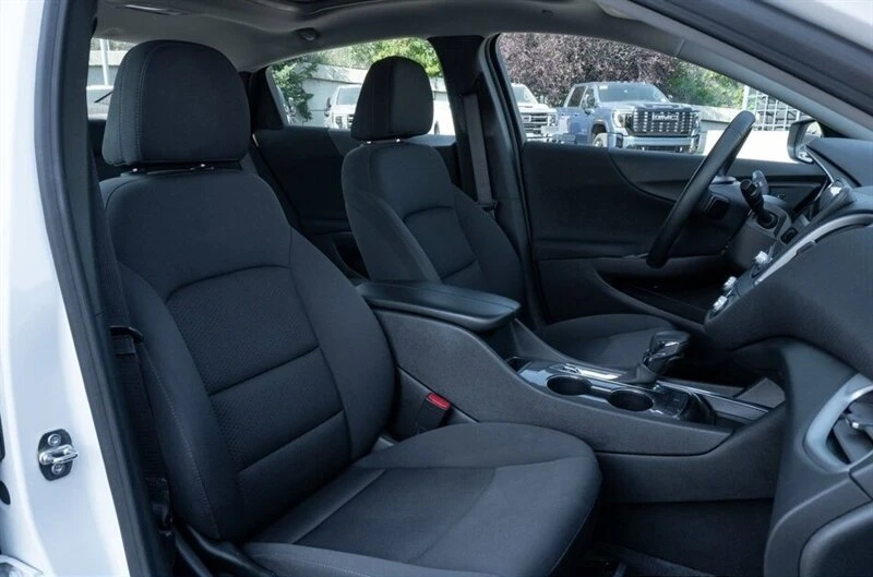 2023 Chevrolet Malibu - Image 12 of 19