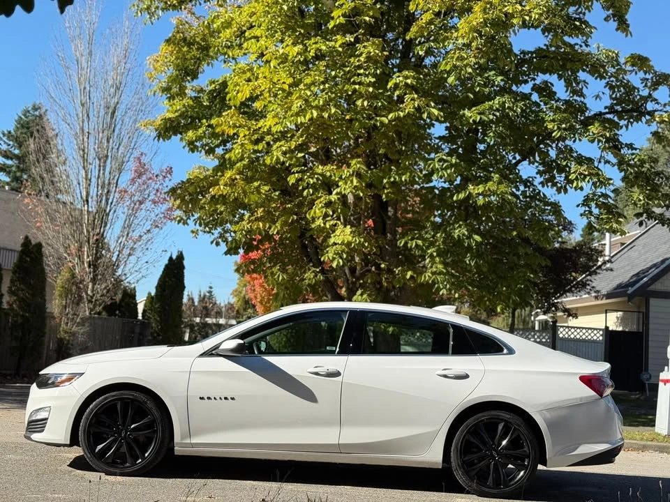 2023 Chevrolet Malibu - Image 2 of 18