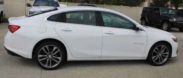 2023 Chevrolet Malibu - Image 2 of 7