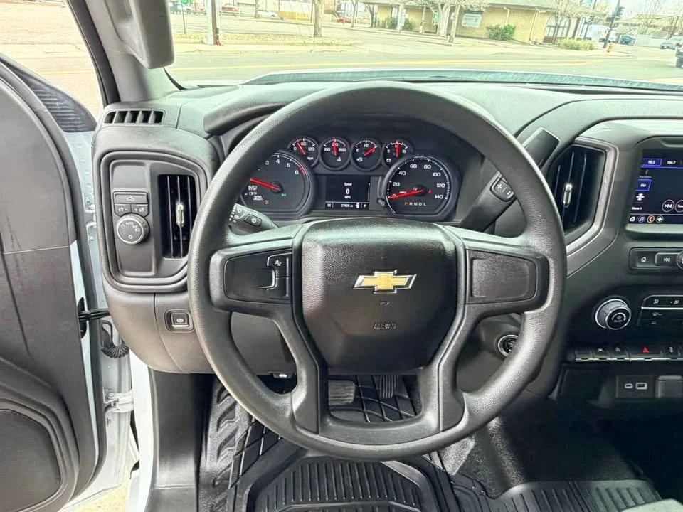 2023 Chevrolet Silverado 4th Gen - Image 15 of 17