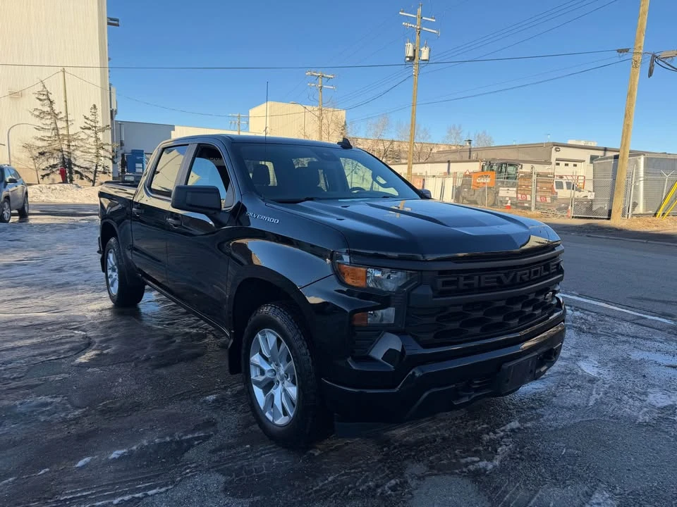 2023 Chevrolet Silverado 4th Gen - Image 2 of 8