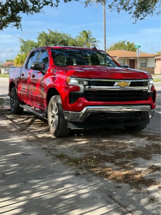 2023 Chevrolet Silverado 4th Gen - Image 2 of 10