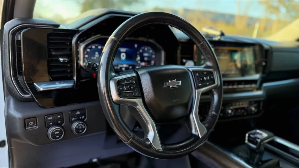 2023 Chevrolet Silverado 4th Gen - Image 11 of 20