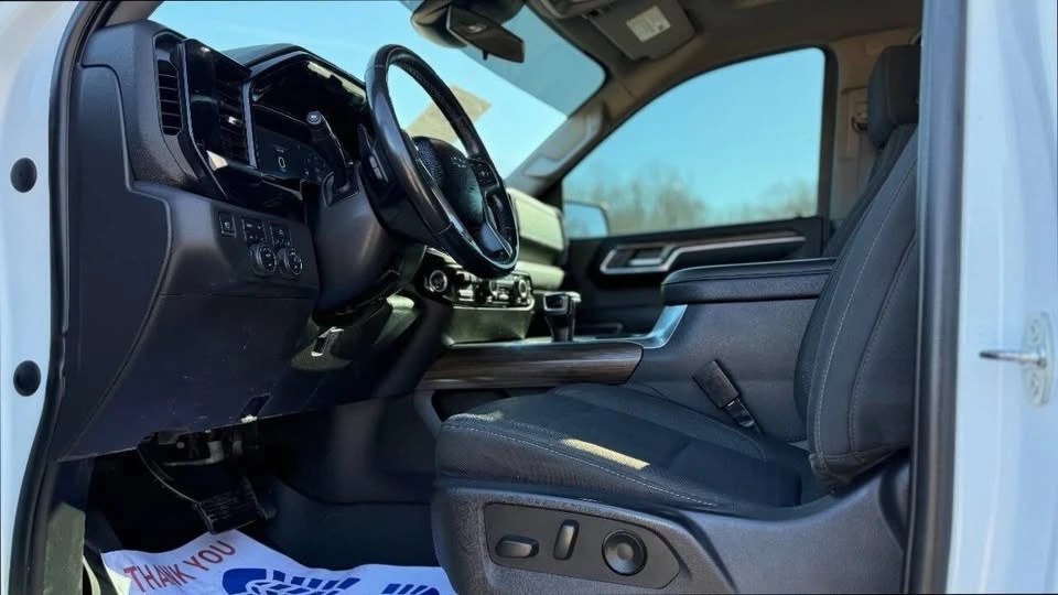 2023 Chevrolet Silverado 4th Gen - Image 15 of 20