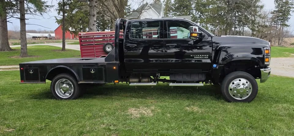 2023 Chevrolet Silverado - Image 4 of 15