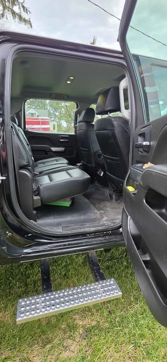 2023 Chevrolet Silverado - Image 6 of 15