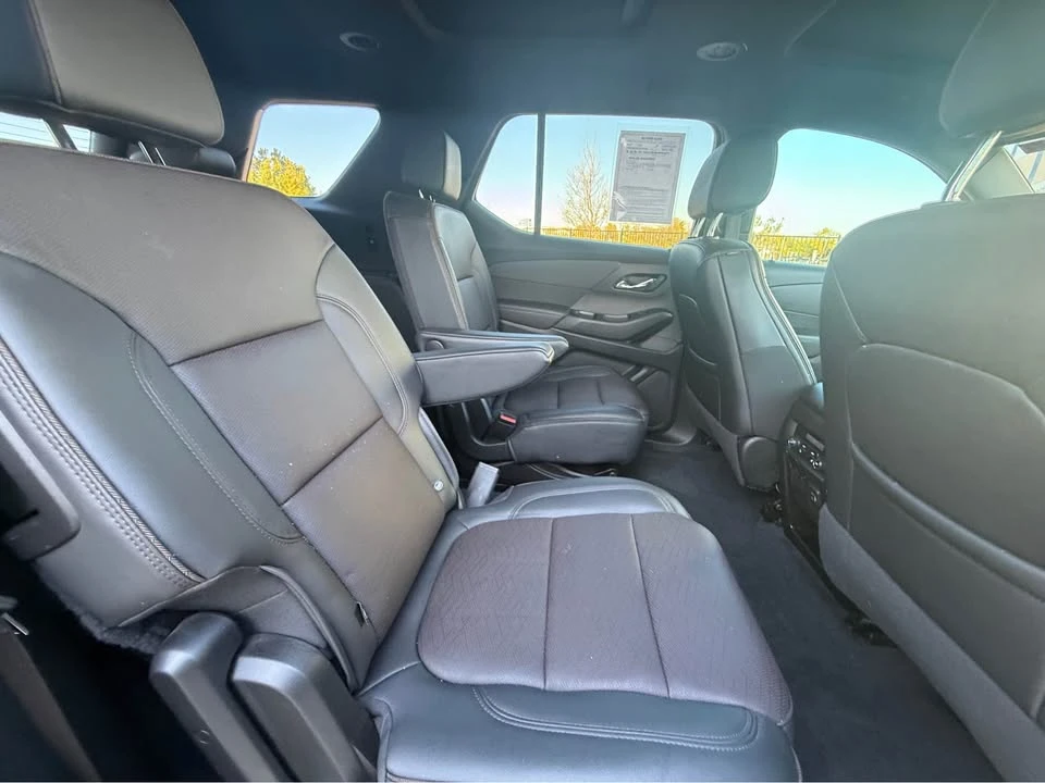 2023 Chevrolet Traverse - Image 6 of 8