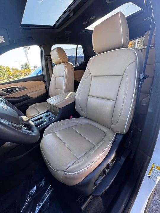 2023 Chevrolet Traverse - Image 7 of 9