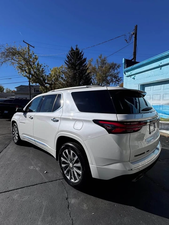 2023 Chevrolet Traverse - Image 5 of 9