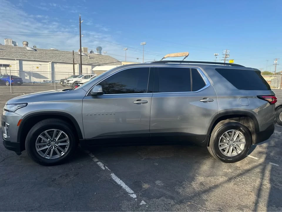 2023 Chevrolet Traverse - Image 4 of 11