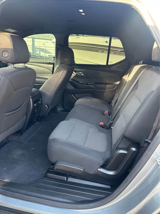 2023 Chevrolet Traverse - Image 10 of 11