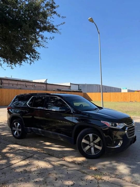 2023 Chevrolet Traverse - Image 3 of 15