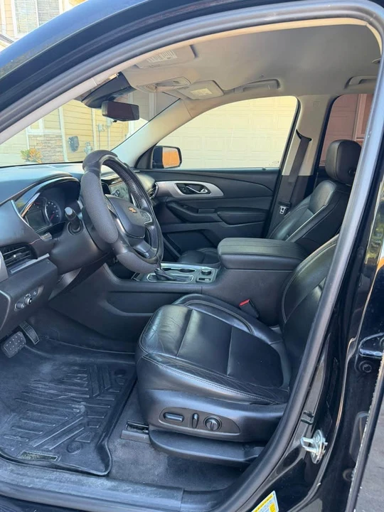 2023 Chevrolet Traverse - Image 10 of 15