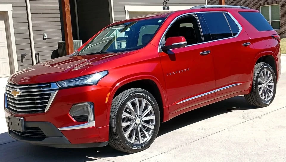 2023 Chevrolet Traverse - Image 3 of 11