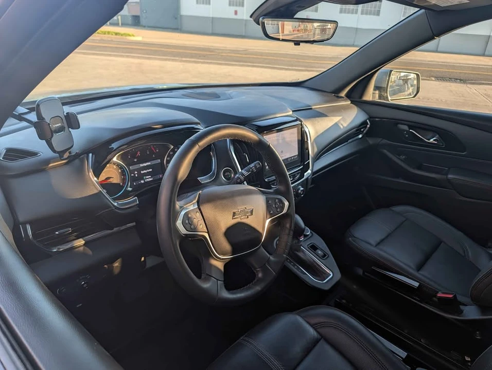 2023 Chevrolet Traverse - Image 14 of 17