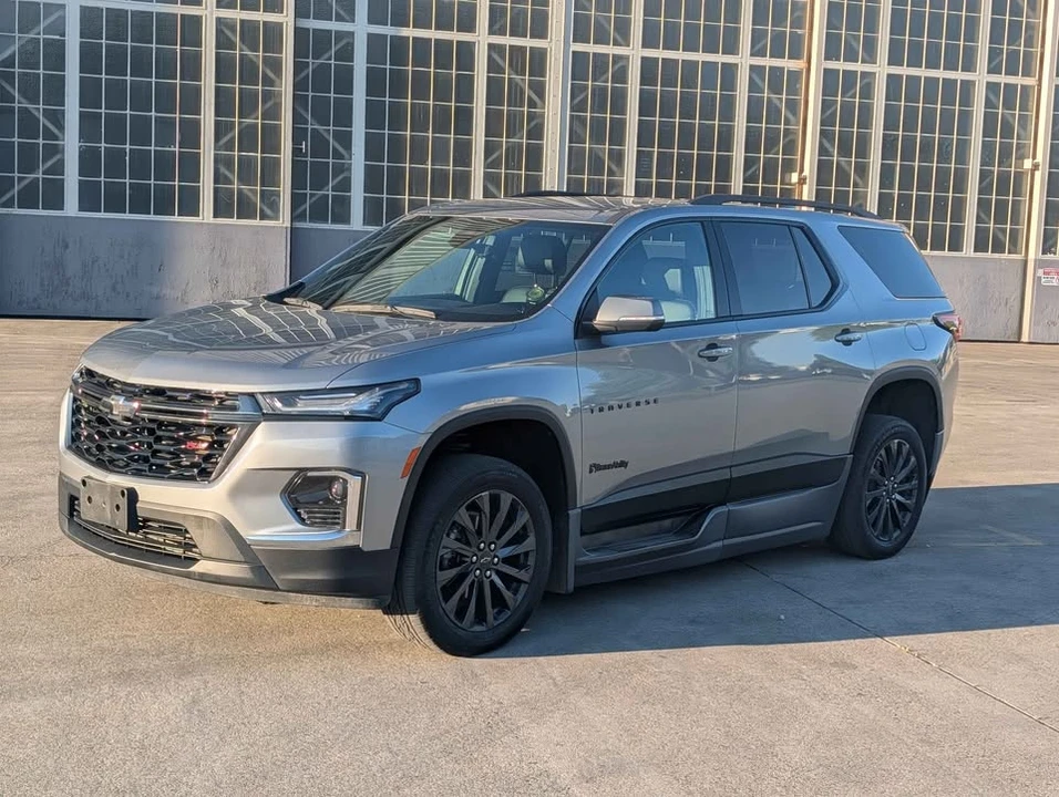 2023 Chevrolet Traverse - Image 10 of 17