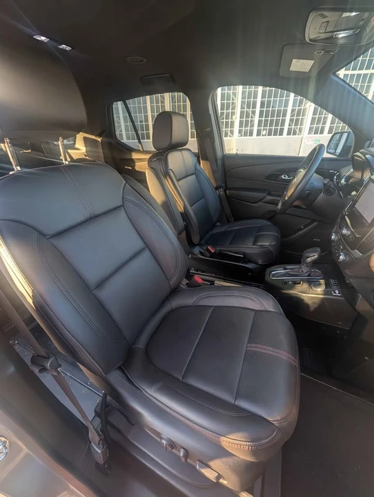 2023 Chevrolet Traverse - Image 13 of 17