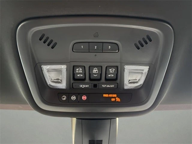 2023 Chevrolet Traverse - Image 13 of 20