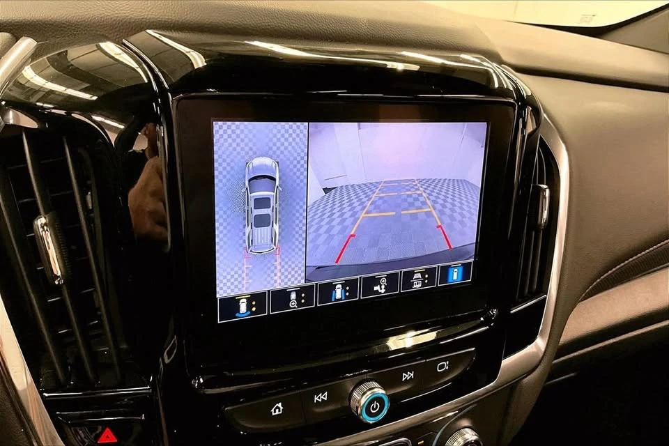 2023 Chevrolet Traverse - Image 15 of 15