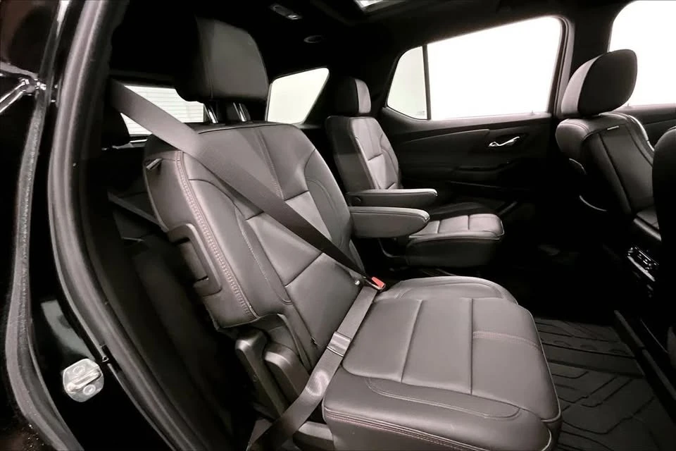 2023 Chevrolet Traverse - Image 10 of 15