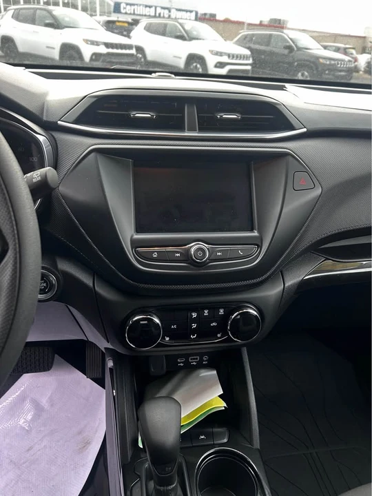 2023 Chevrolet Trax - Image 8 of 14