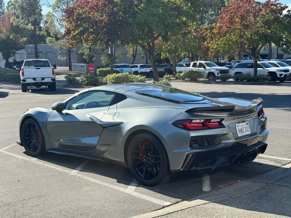 2023 Chevrolet Corvette C8 Z06 - Image 2 of 5