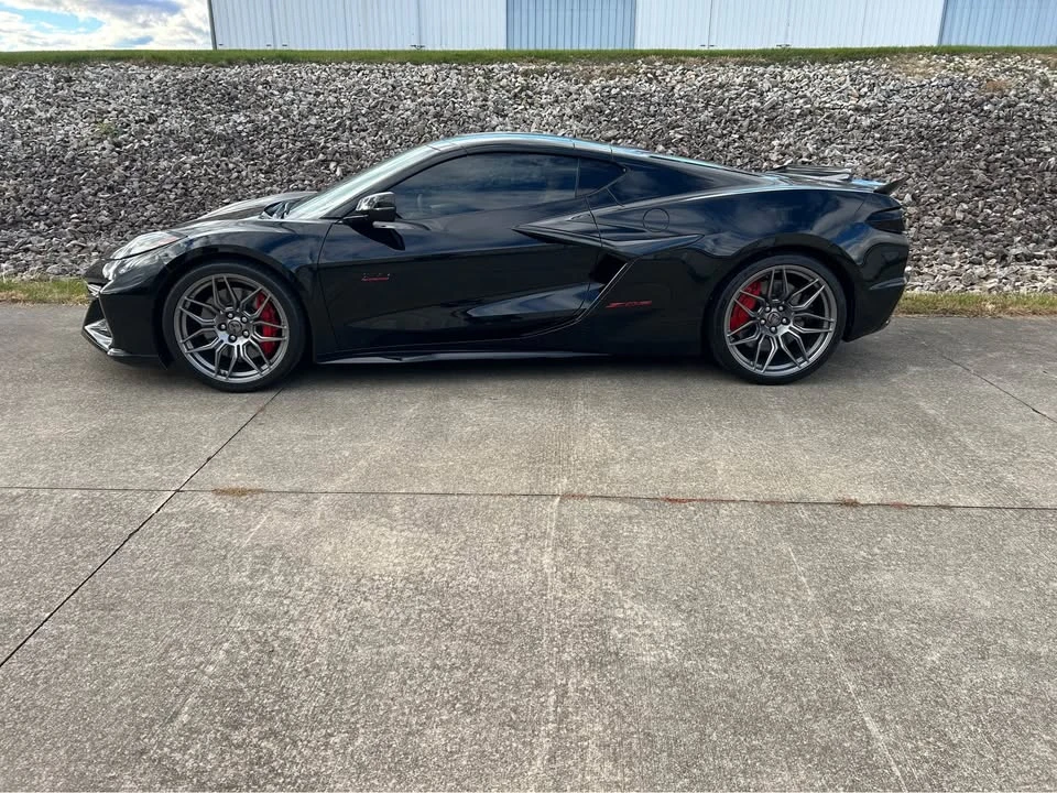 2023 Chevrolet Corvette C8 Z06 - Image 7 of 11