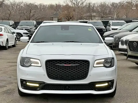 2023 Chrysler 300S