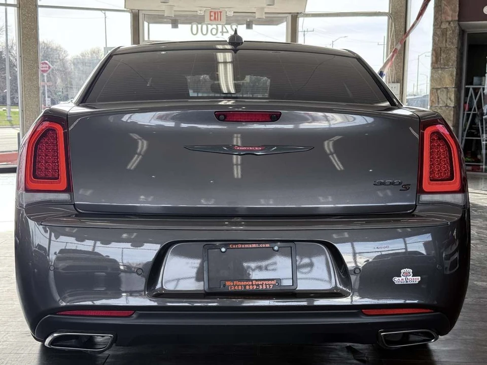 2023 Chrysler 300 (2005-2023) - Image 16 of 21