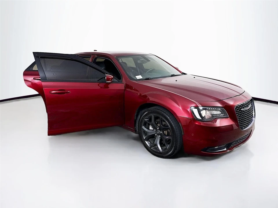 2023 Chrysler 300 (2005-2023) - Image 29 of 30
