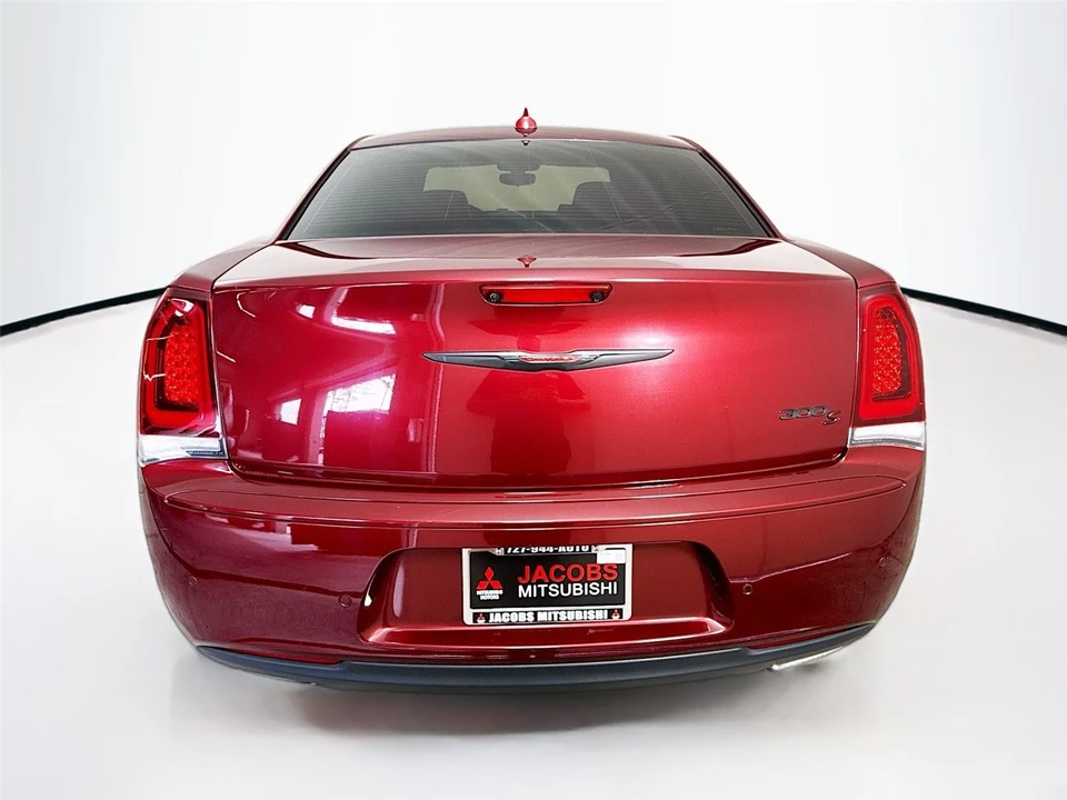 2023 Chrysler 300 (2005-2023) - Image 19 of 30