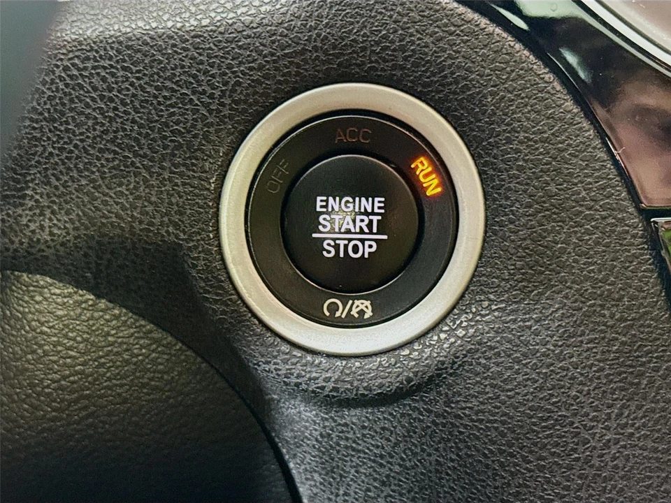 2023 Chrysler 300 (2005-2023) - Image 11 of 21
