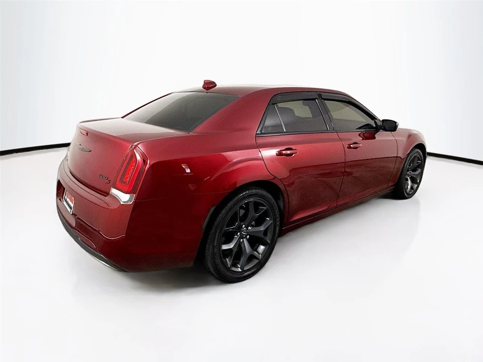 2023 Chrysler 300 (2005-2023) - Image 28 of 30