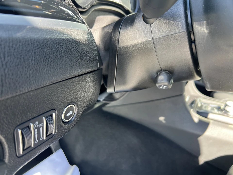 2023 Chrysler 300 (2005-2023) - Image 18 of 21