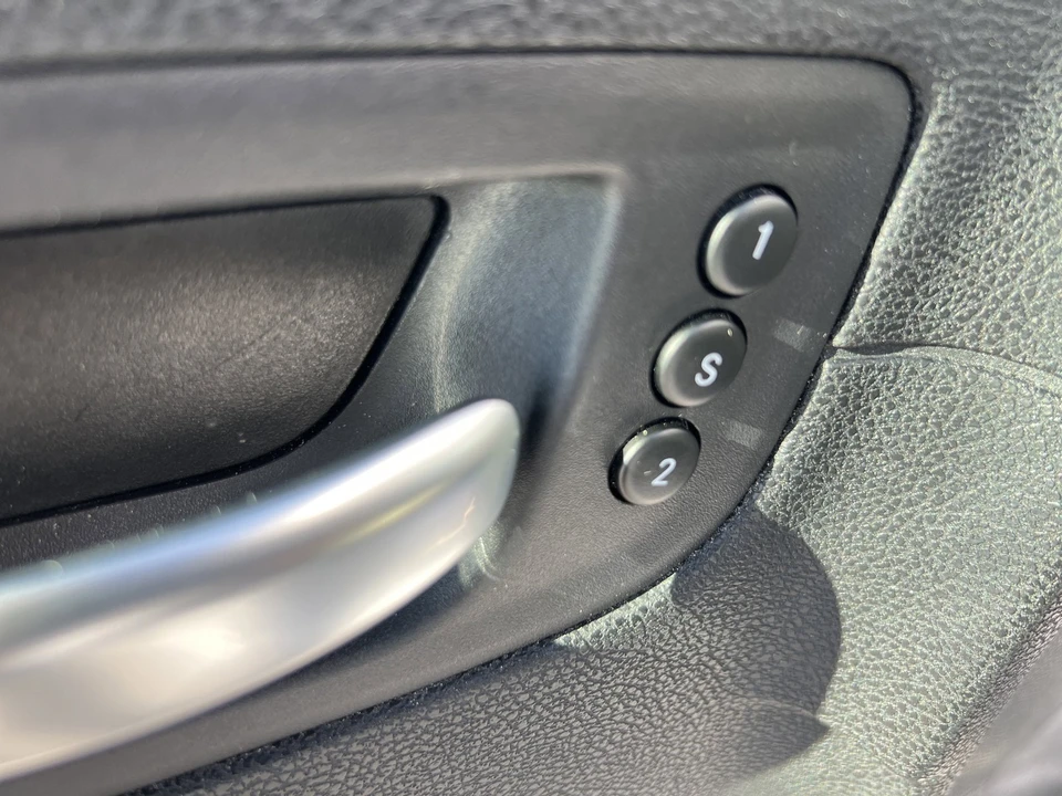 2023 Chrysler 300 (2005-2023) - Image 15 of 21