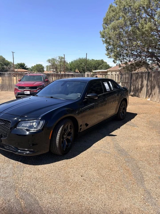 2023 Chrysler 300 - Image 3 of 6