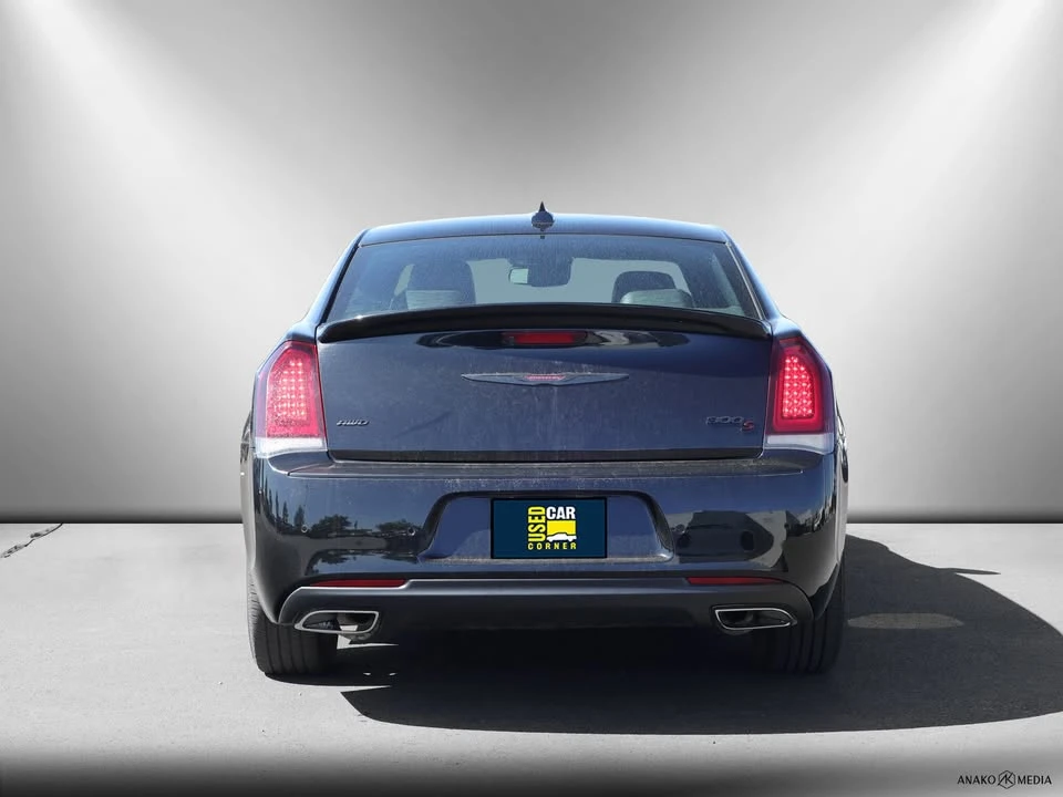 2023 Chrysler 300 (2005-2023) - Image 3 of 19