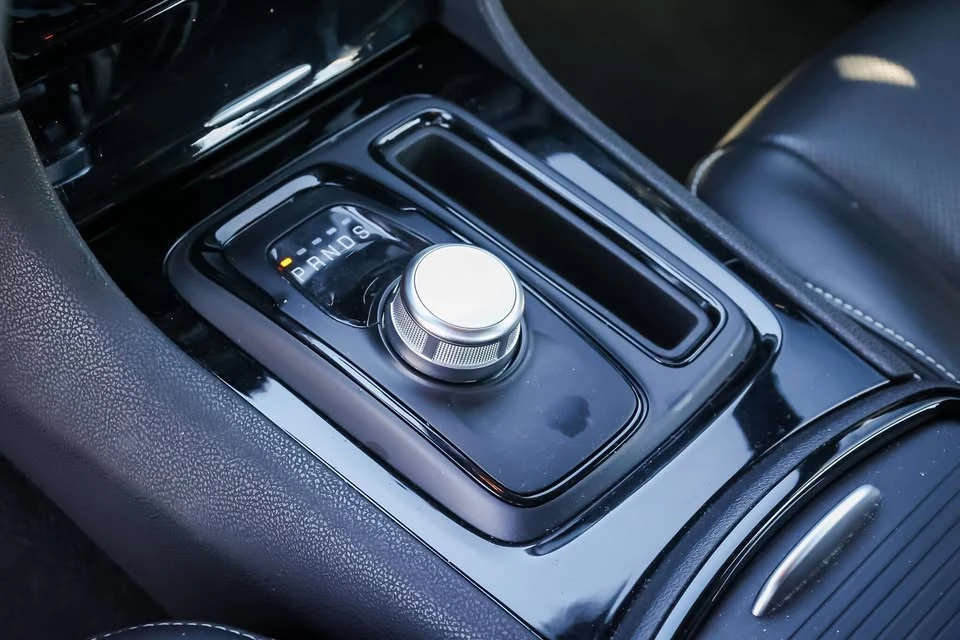2023 Chrysler 300 (2005-2023) - Image 18 of 19