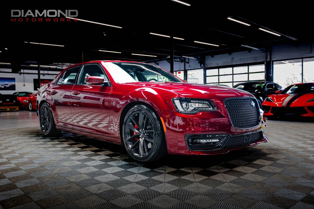 2023 Chrysler 300 (2005-2023) - Image 13 of 19