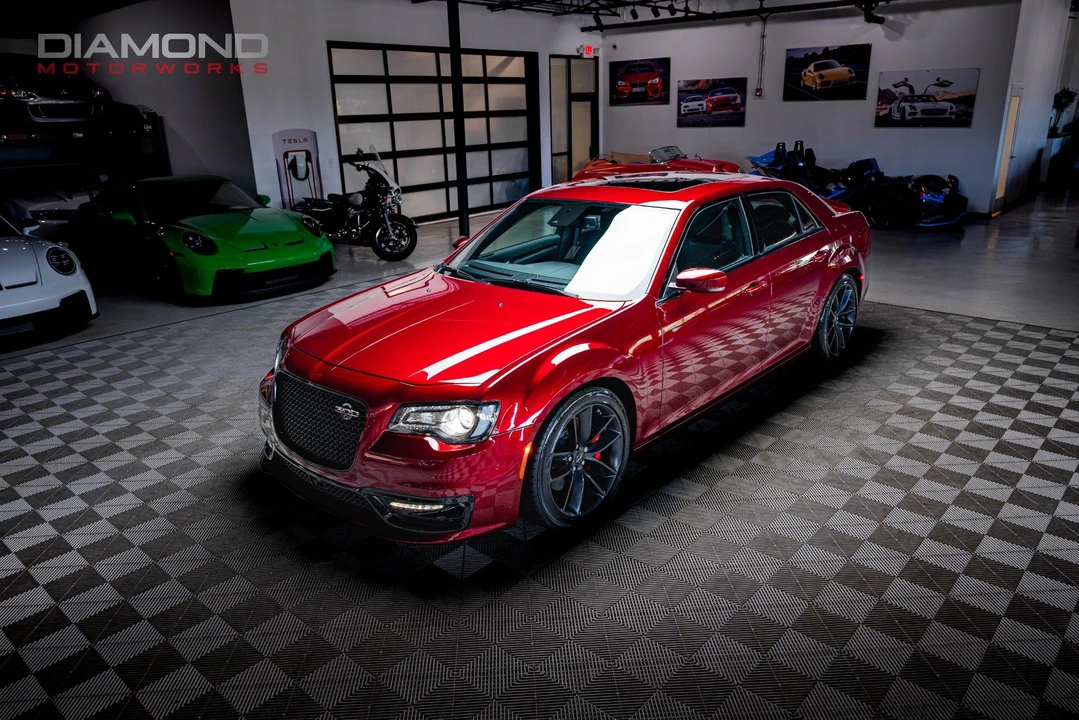2023 Chrysler 300 (2005-2023) - Image 3 of 19
