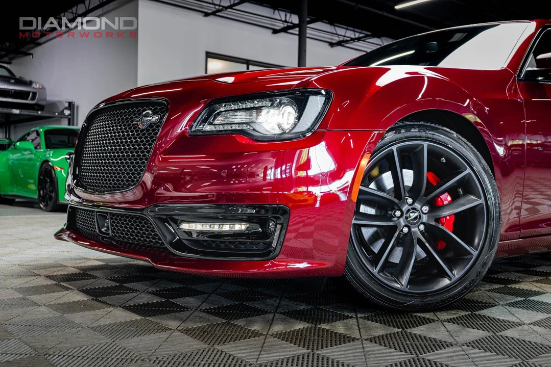 2023 Chrysler 300 (2005-2023) - Image 4 of 19