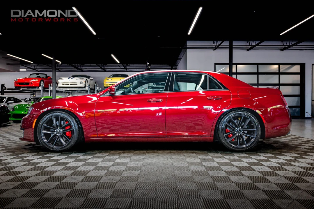 2023 Chrysler 300 (2005-2023) - Image 6 of 19