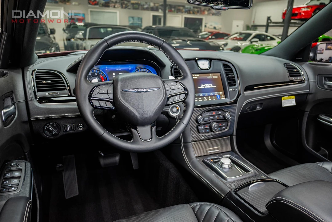 2023 Chrysler 300 (2005-2023) - Image 7 of 19