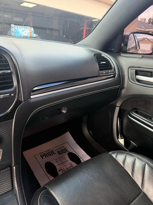 2023 Chrysler 300 (2005-2023) - Image 18 of 21