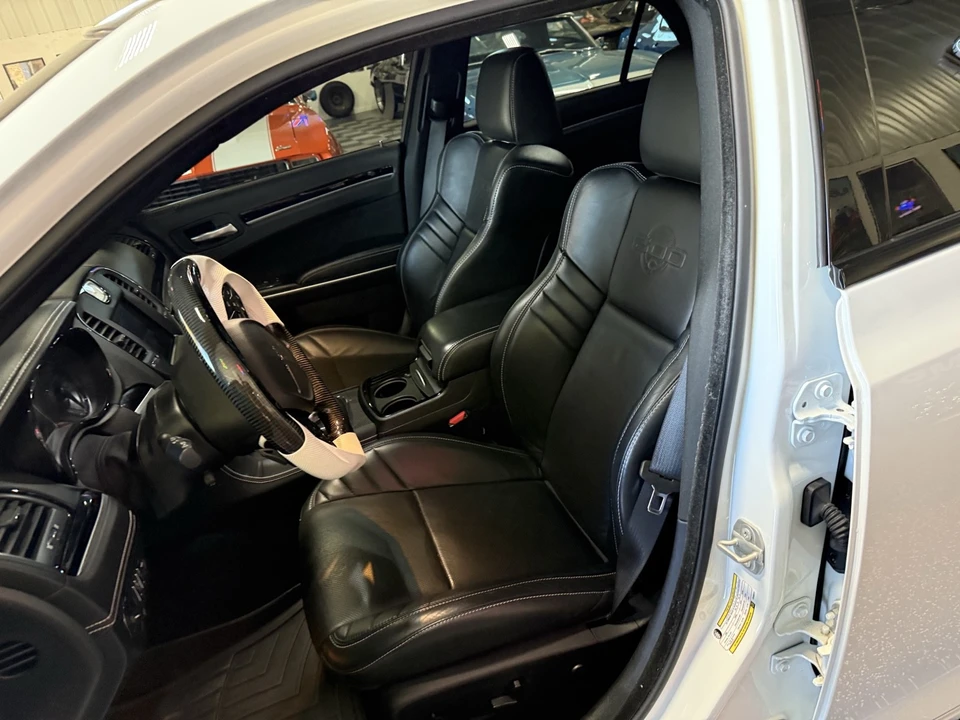 2023 Chrysler 300 (2005-2023) - Image 15 of 19