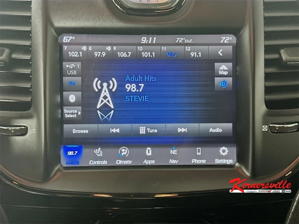2023 Chrysler 300 (2005-2023) - Image 17 of 21