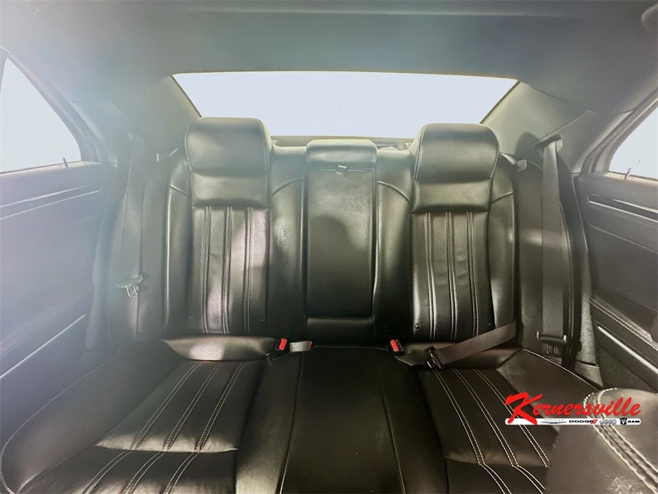 2023 Chrysler 300 (2005-2023) - Image 13 of 21